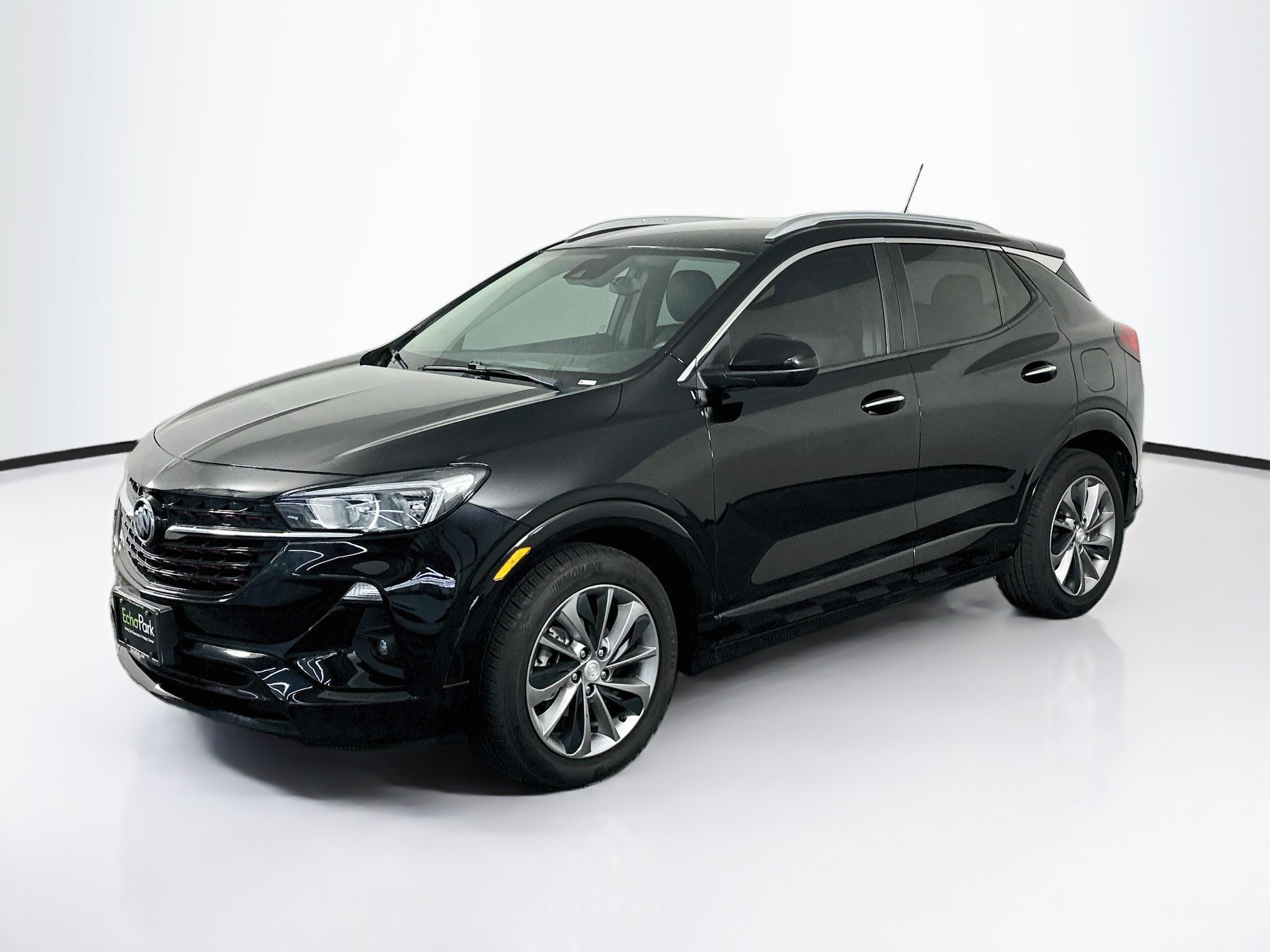 Used 2020 Buick Encore GX Select w/ Sport Touring Package FWD image 3