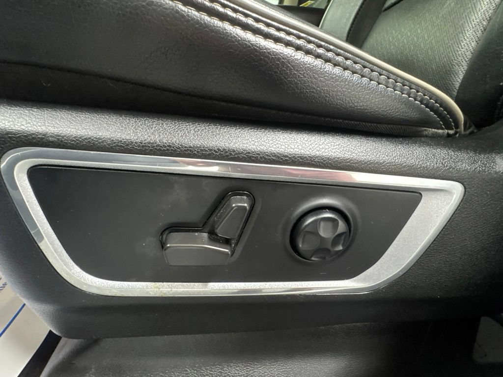 Used 2021 RAM 1500 Laramie AWD/4WD image 12