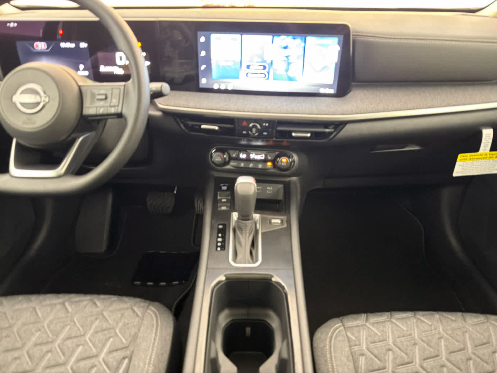 New 2026 Nissan Kicks SV w/ SV Premium Package FWD image 19