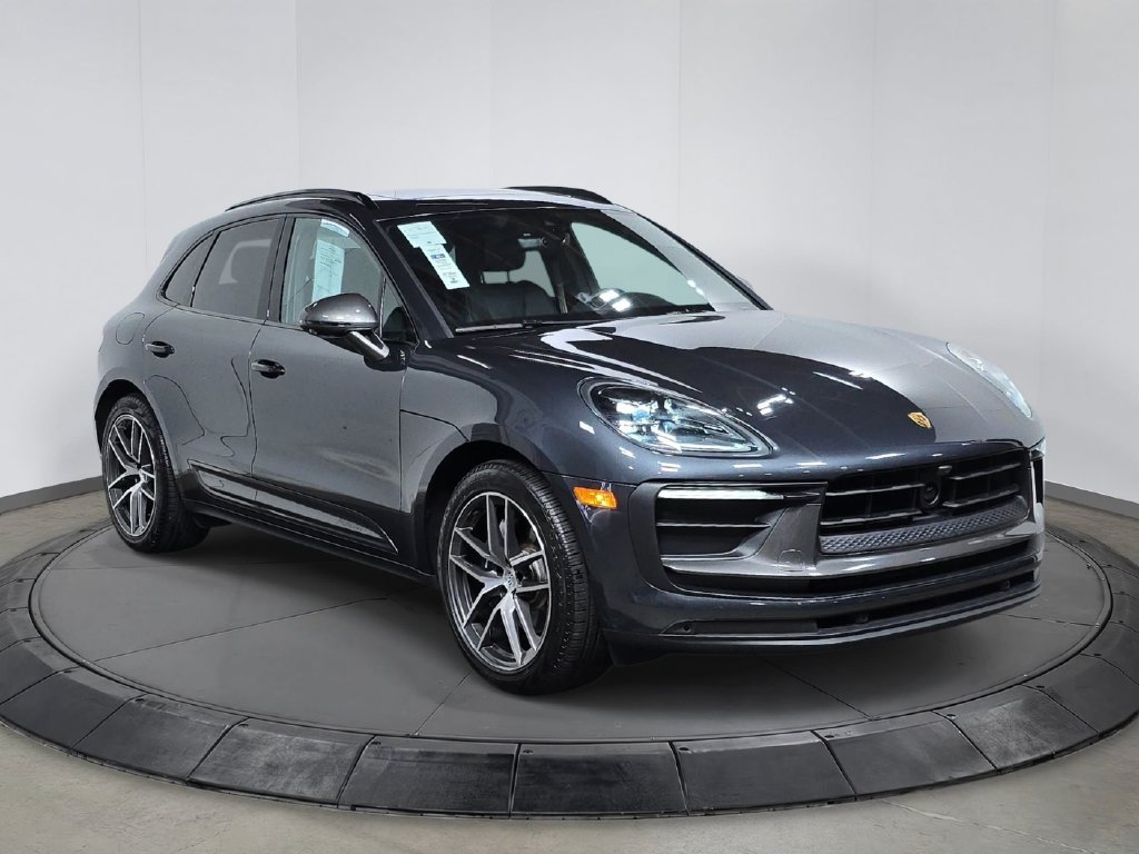 Certified 2025 Porsche Macan Turbo AWD/4WD image 9