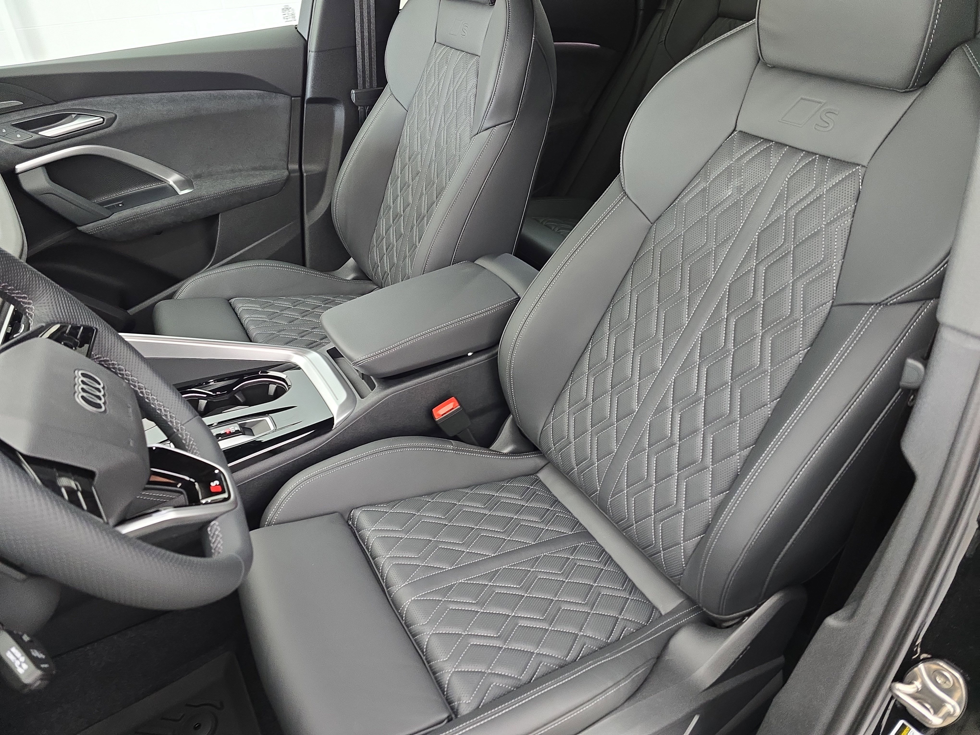 New 2026 Audi SQ5 Premium Plus image 15