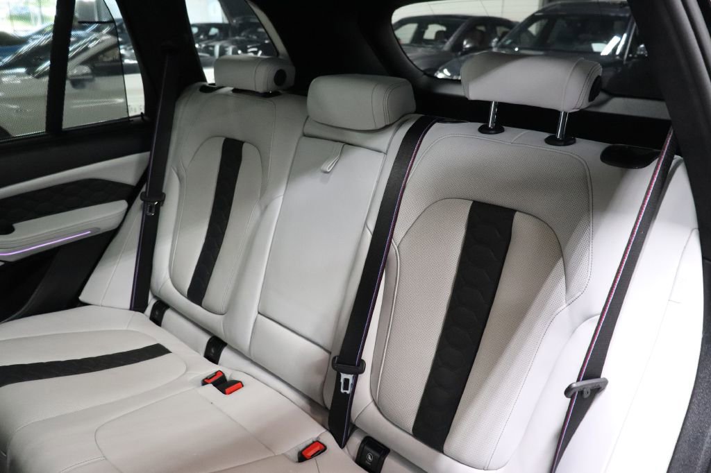 Used 2021 BMW X5 M w/ Competition Package image 16