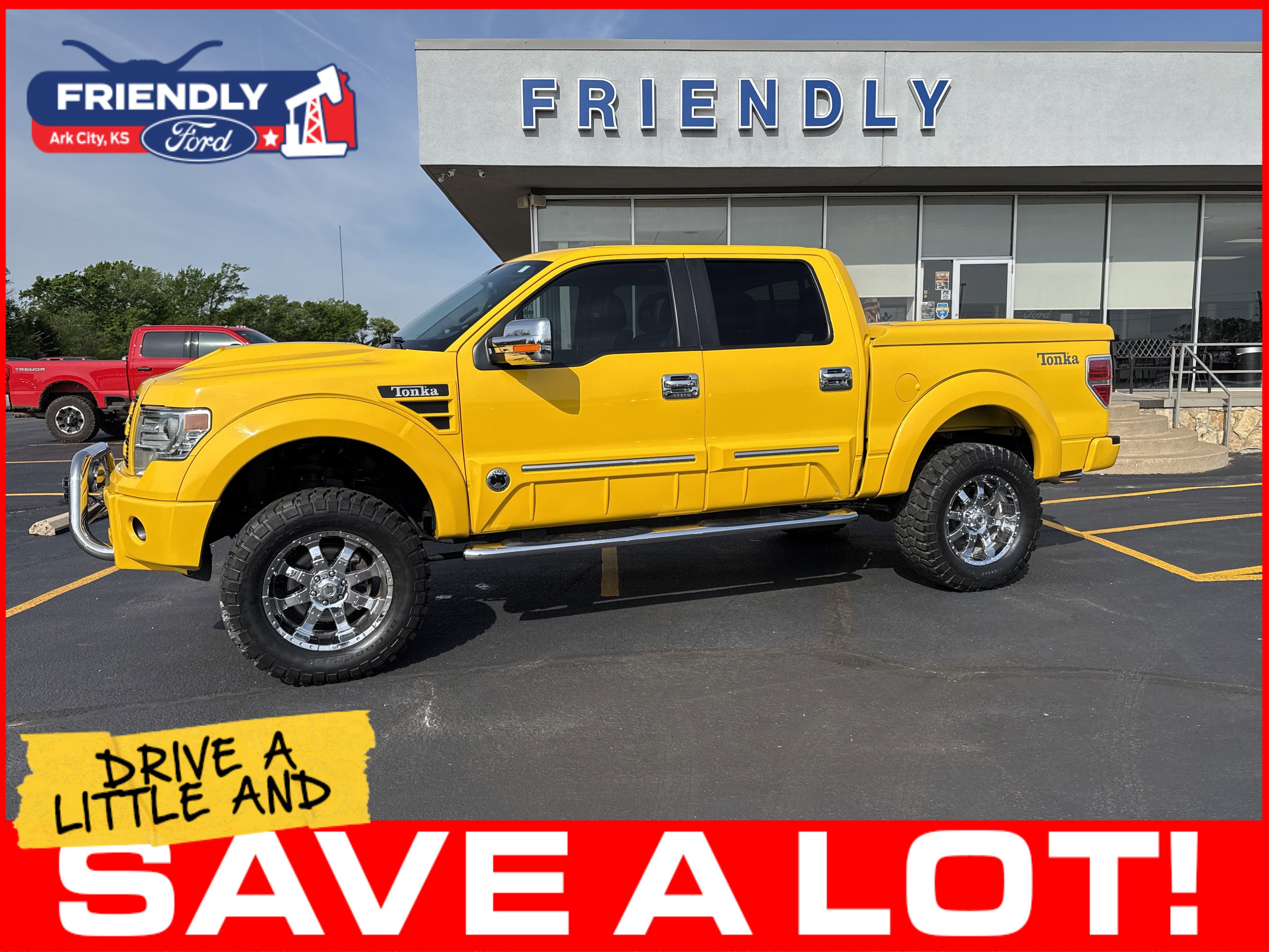 Used 2014 Ford F150 Lariat w/ Equipment Group 502A Luxury AWD/4WD image 2