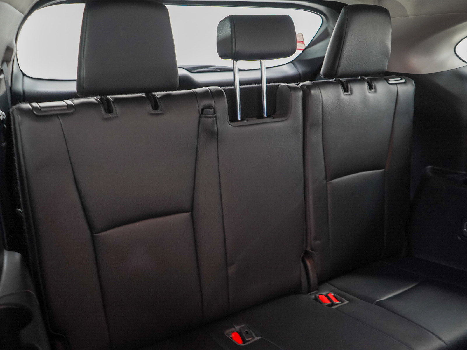 Used 2023 Toyota Highlander XLE image 15