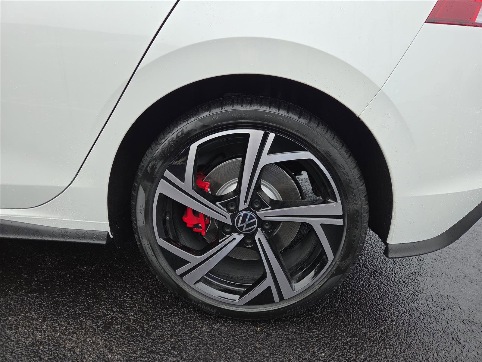 New 2026 Volkswagen GTI SE image 10