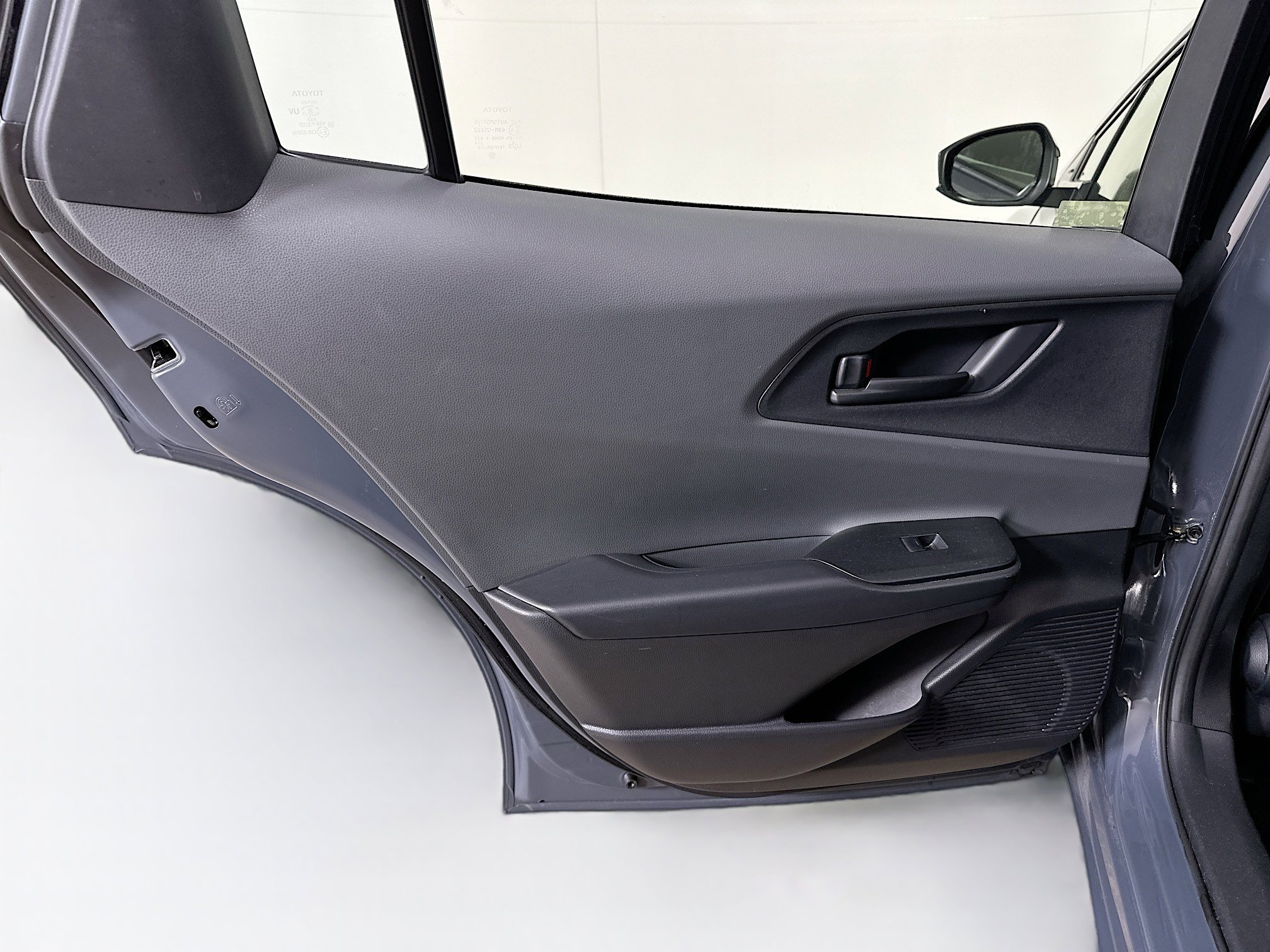 Used 2024 Toyota Prius LE image 26