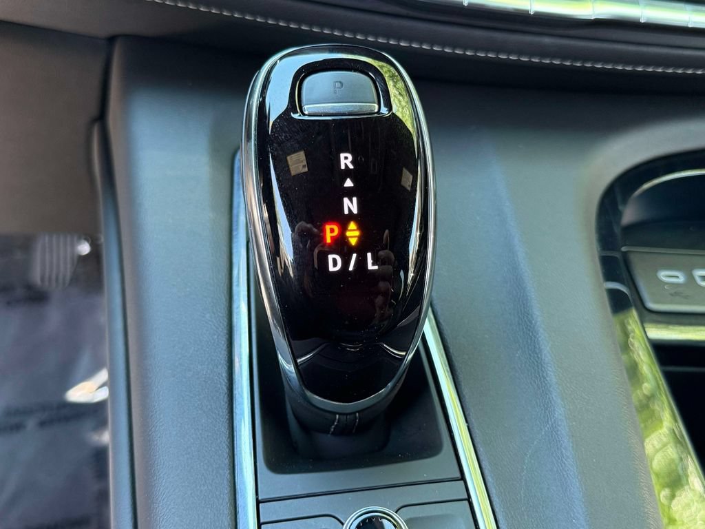 Used 2024 Cadillac Escalade ESV Sport AWD/4WD image 26