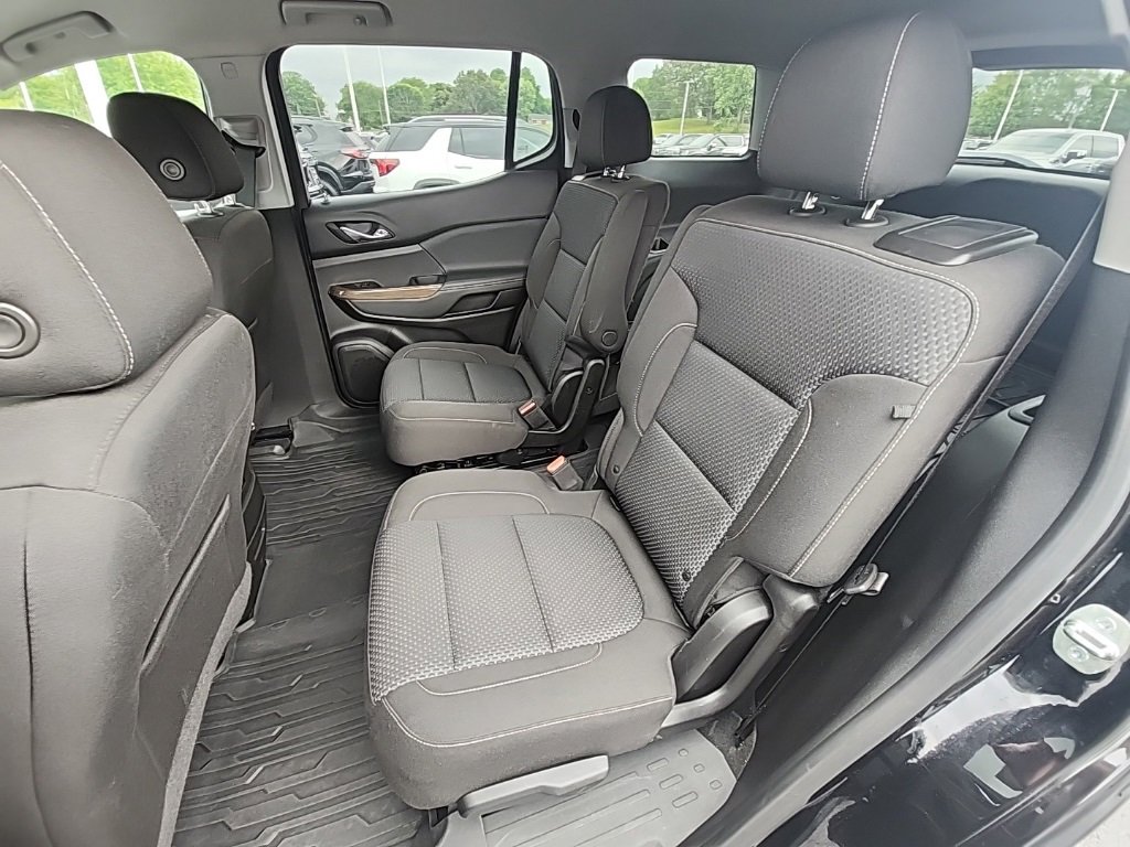 Certified 2023 GMC Acadia SLE w/ LPO, Floor Liner Package image 16