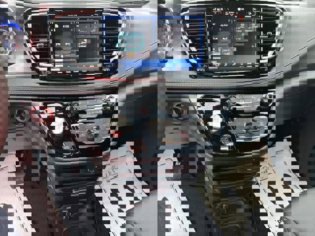 New 2026 Chrysler Pacifica Select AWD/4WD image 40