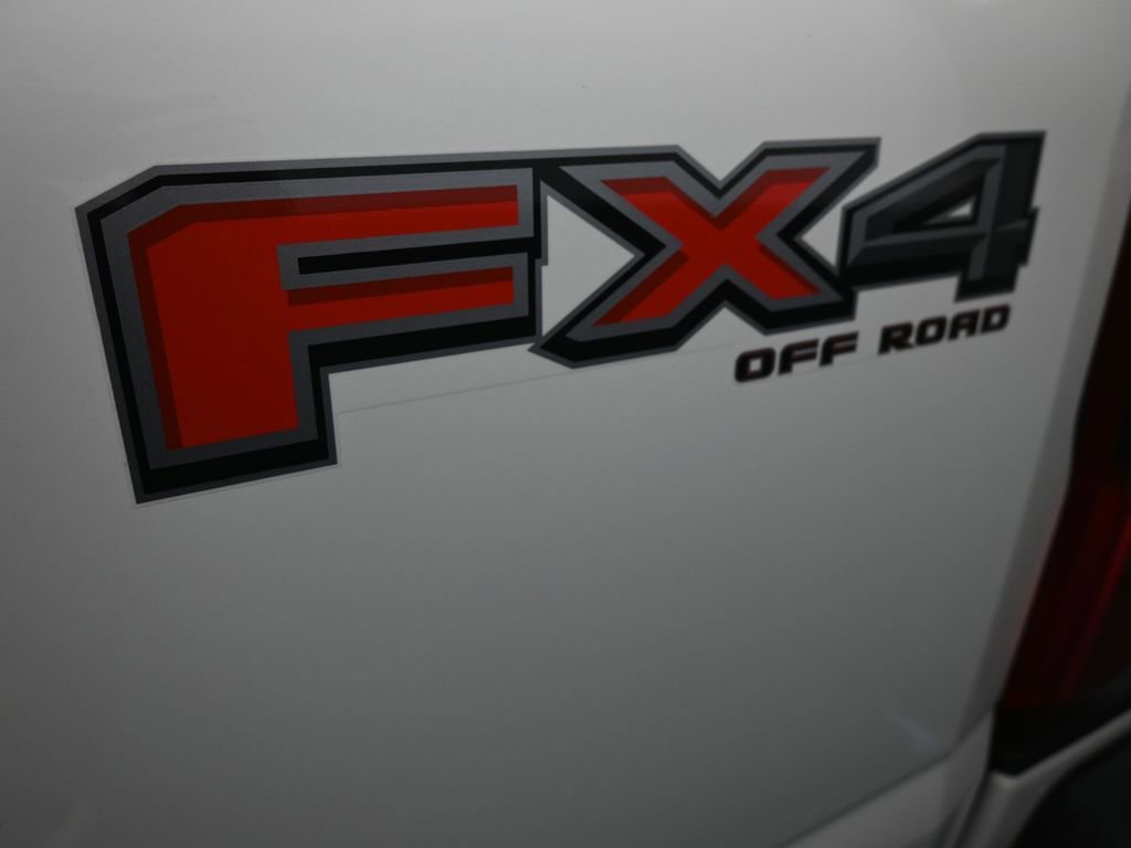 New 2026 Ford F250 Platinum w/ FX4 Off-Road Package image 23