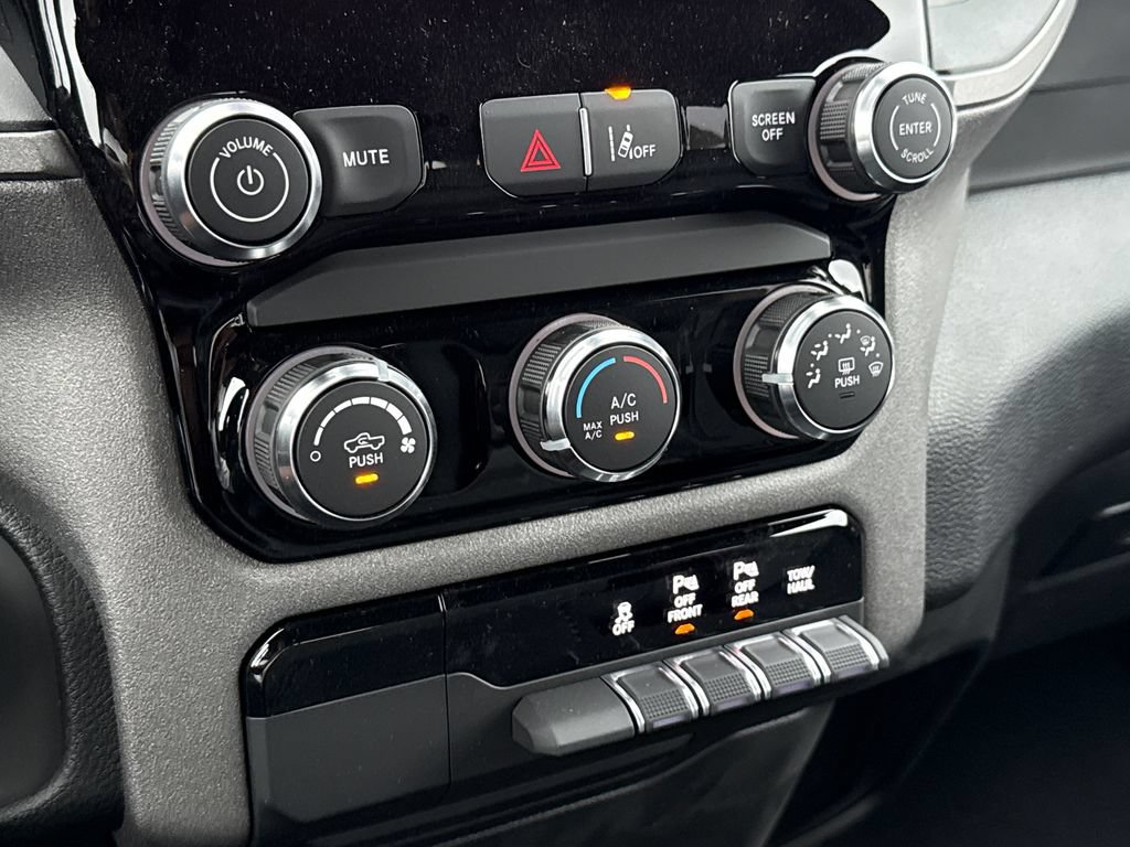 New 2026 RAM 1500 Express RWD image 25