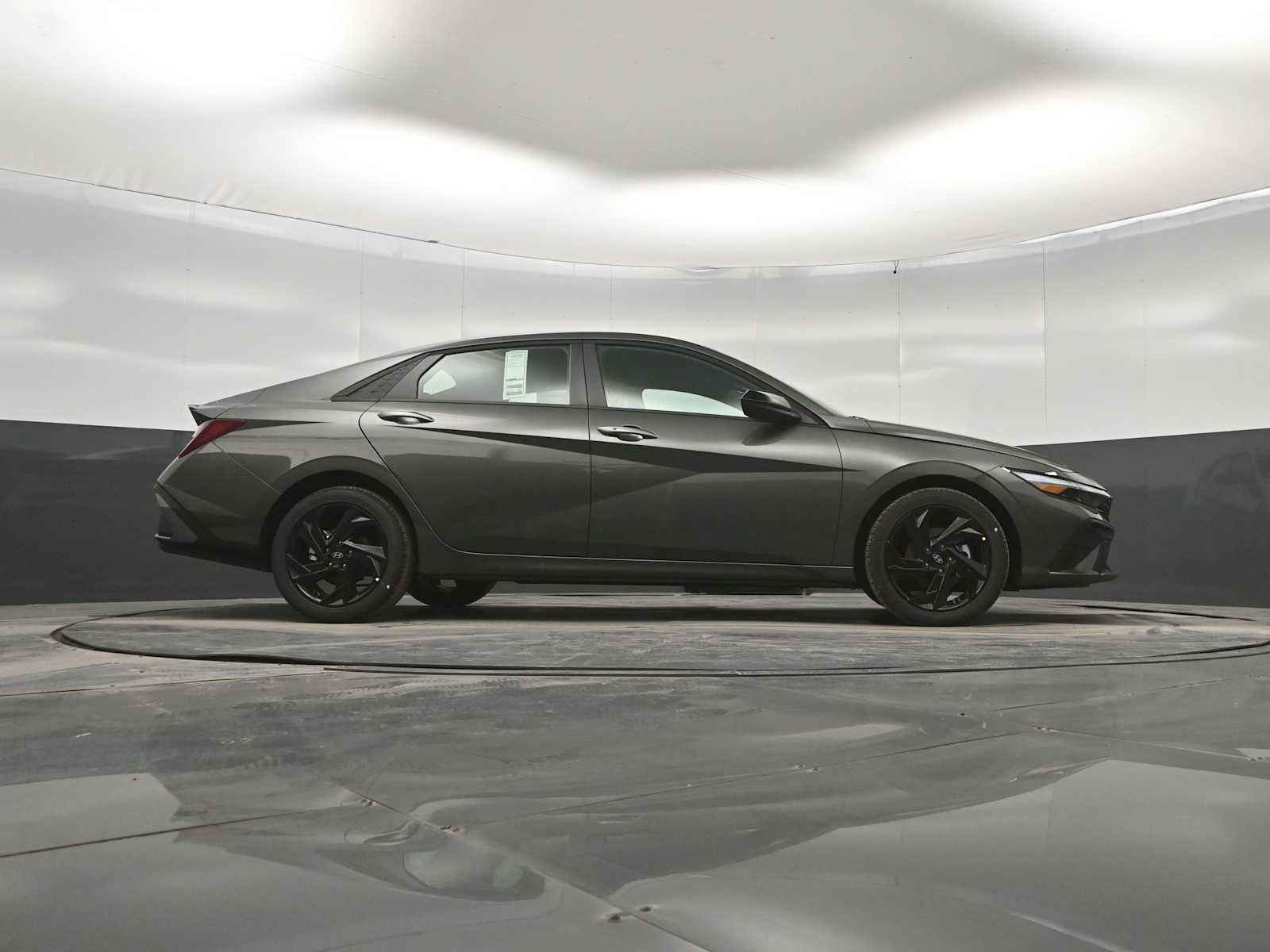 New 2026 Hyundai Elantra Sport FWD image 39
