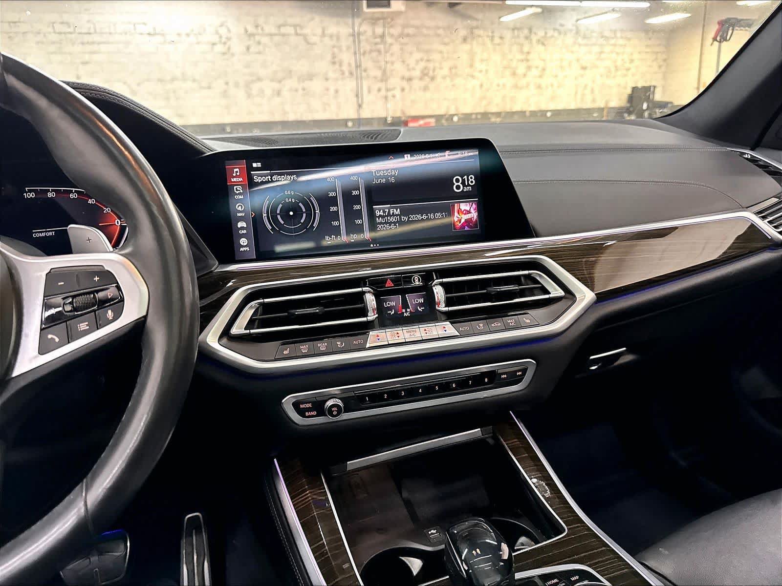 Used 2021 BMW X5 xDrive40i w/ M Sport Package AWD/4WD image 9