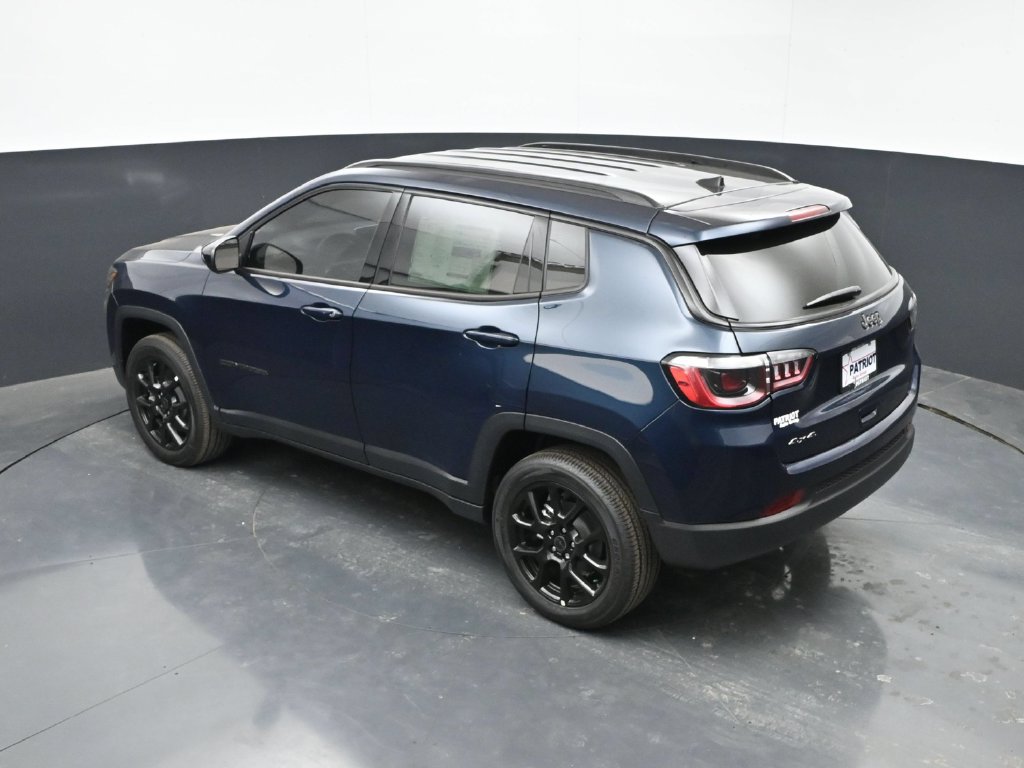 New 2026 Jeep Compass Latitude AWD/4WD image 34