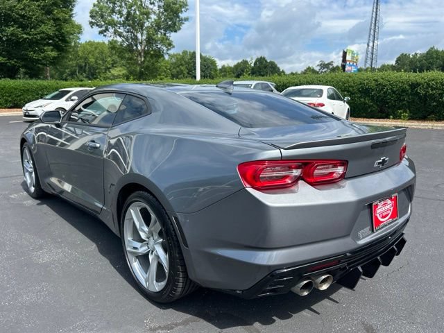 Used 2021 Chevrolet Camaro LT w/ Technology Package RWD image 9