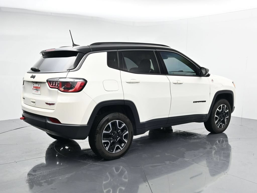 Used 2019 Jeep Compass Trailhawk w/ Popular Equipment Group AWD/4WD image 8