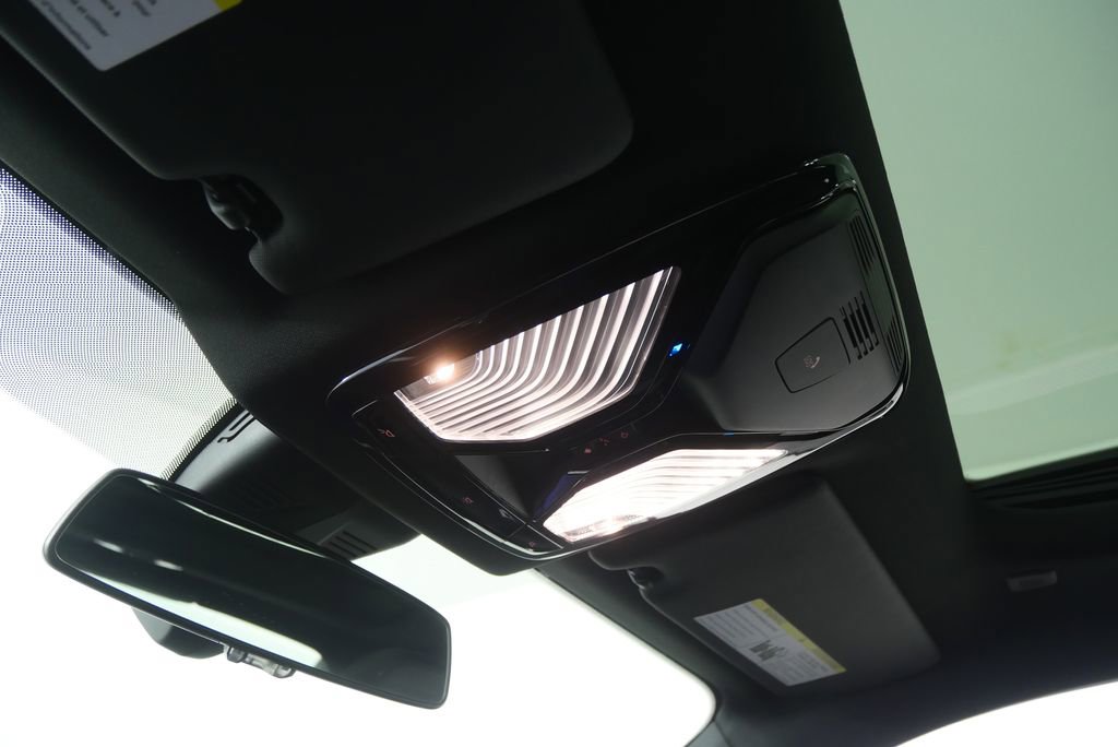 Certified 2025 BMW 230i Coupe w/ M Sport Package RWD image 16