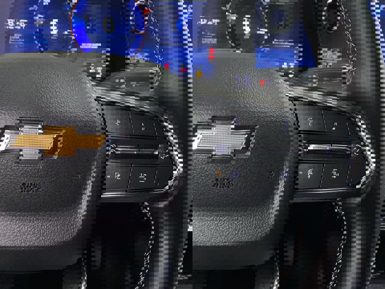 Used 2025 Chevrolet Equinox EV LT w/ Convenience Package image 21