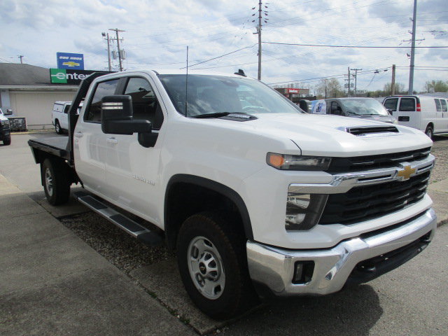 Used 2024 Chevrolet Silverado 2500 LT w/ Convenience Package AWD/4WD image 3