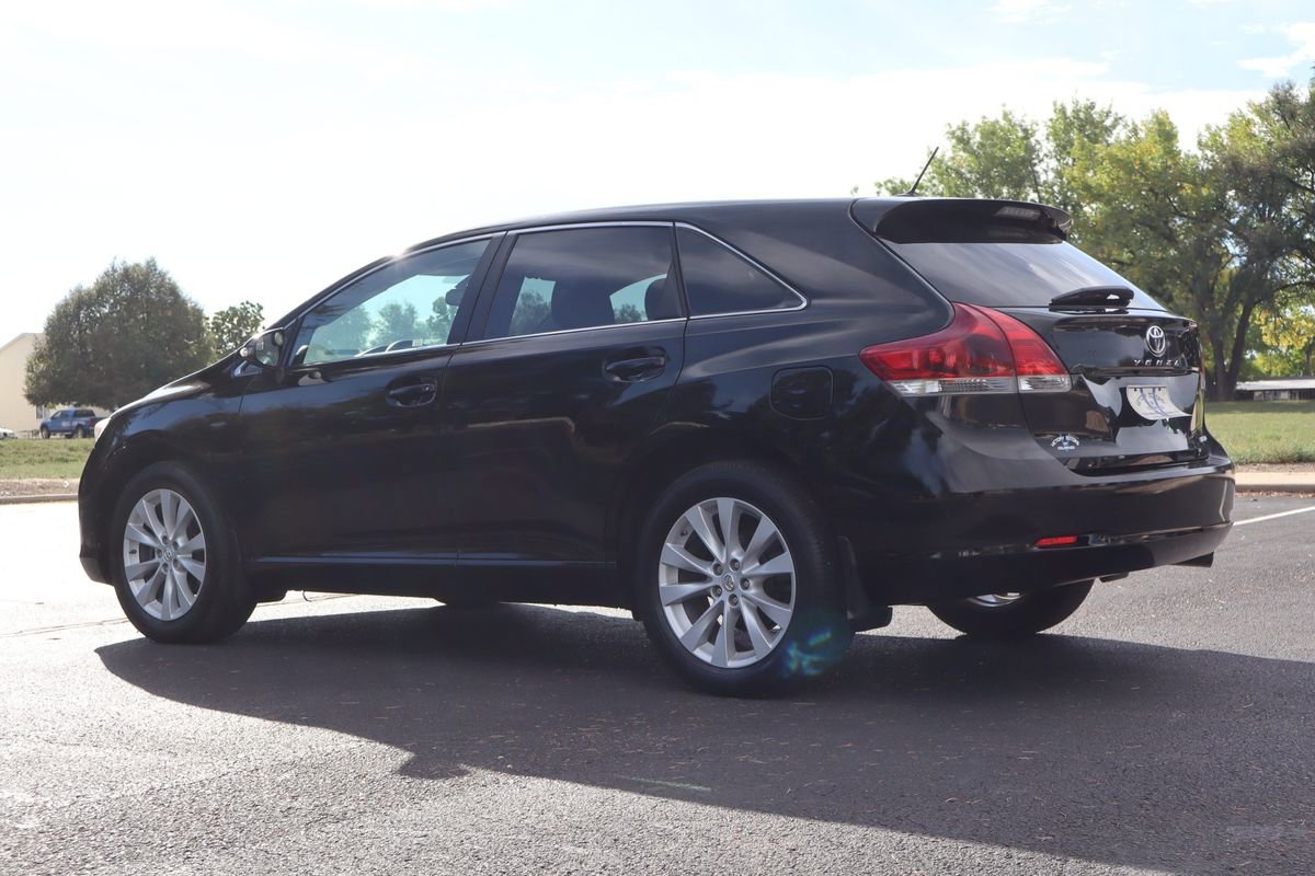 Used 2015 Toyota Venza LE image 7