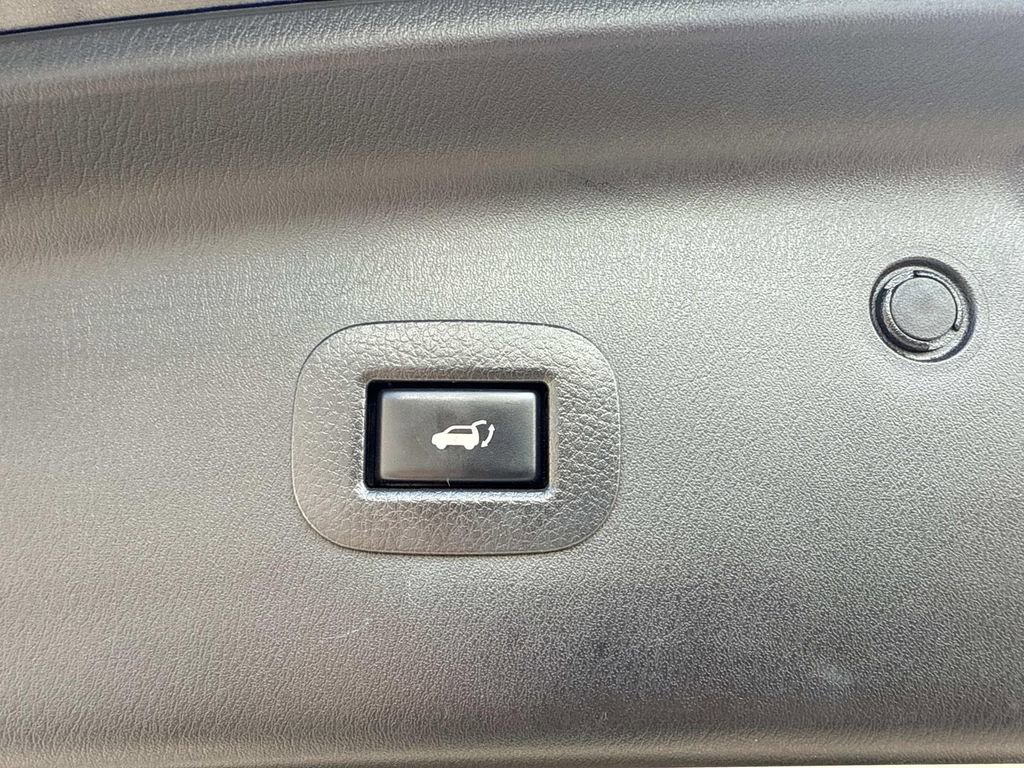 Certified 2020 Nissan Armada SL w/ Premium Package image 13