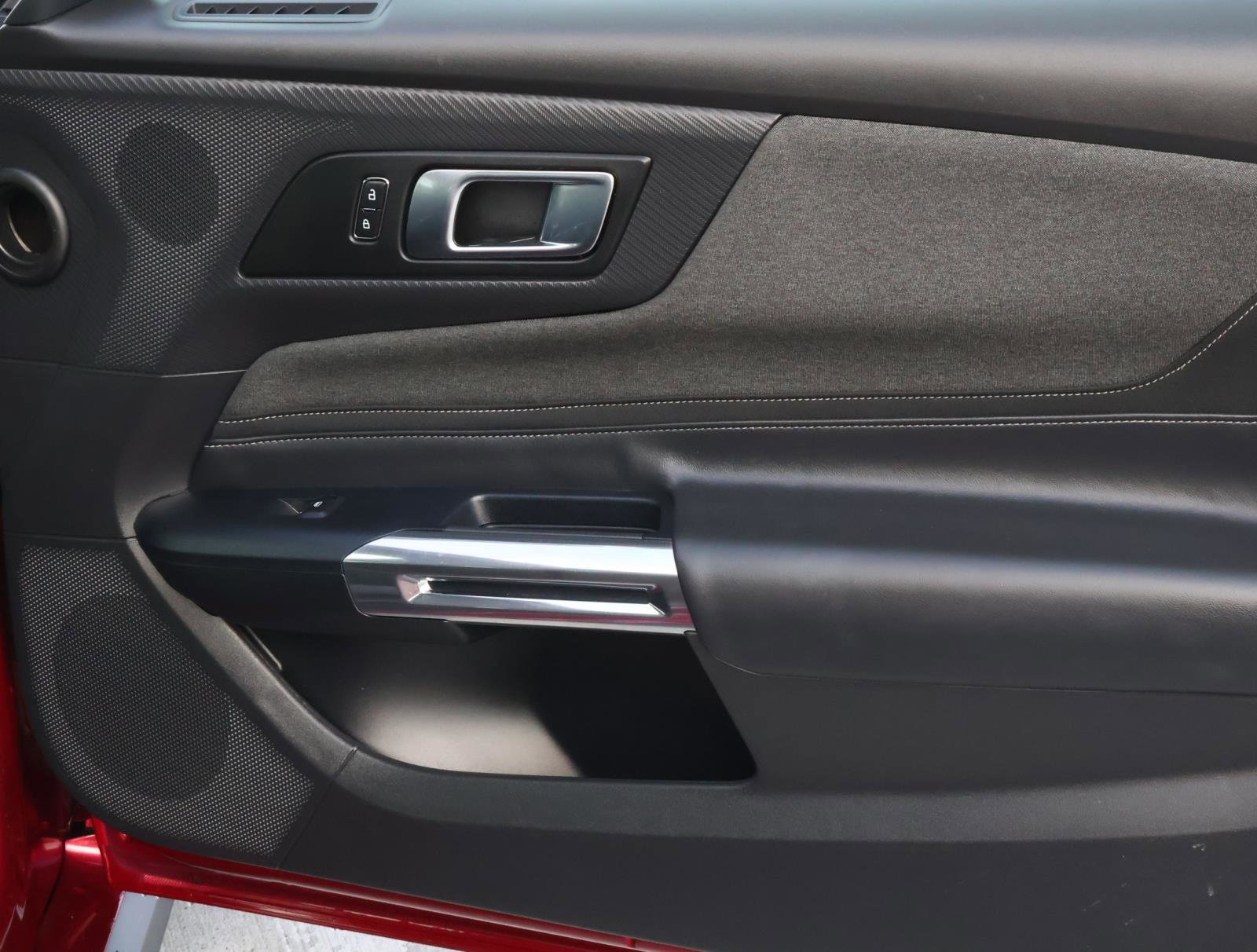 Used 2025 Ford Mustang EcoBoost image 13