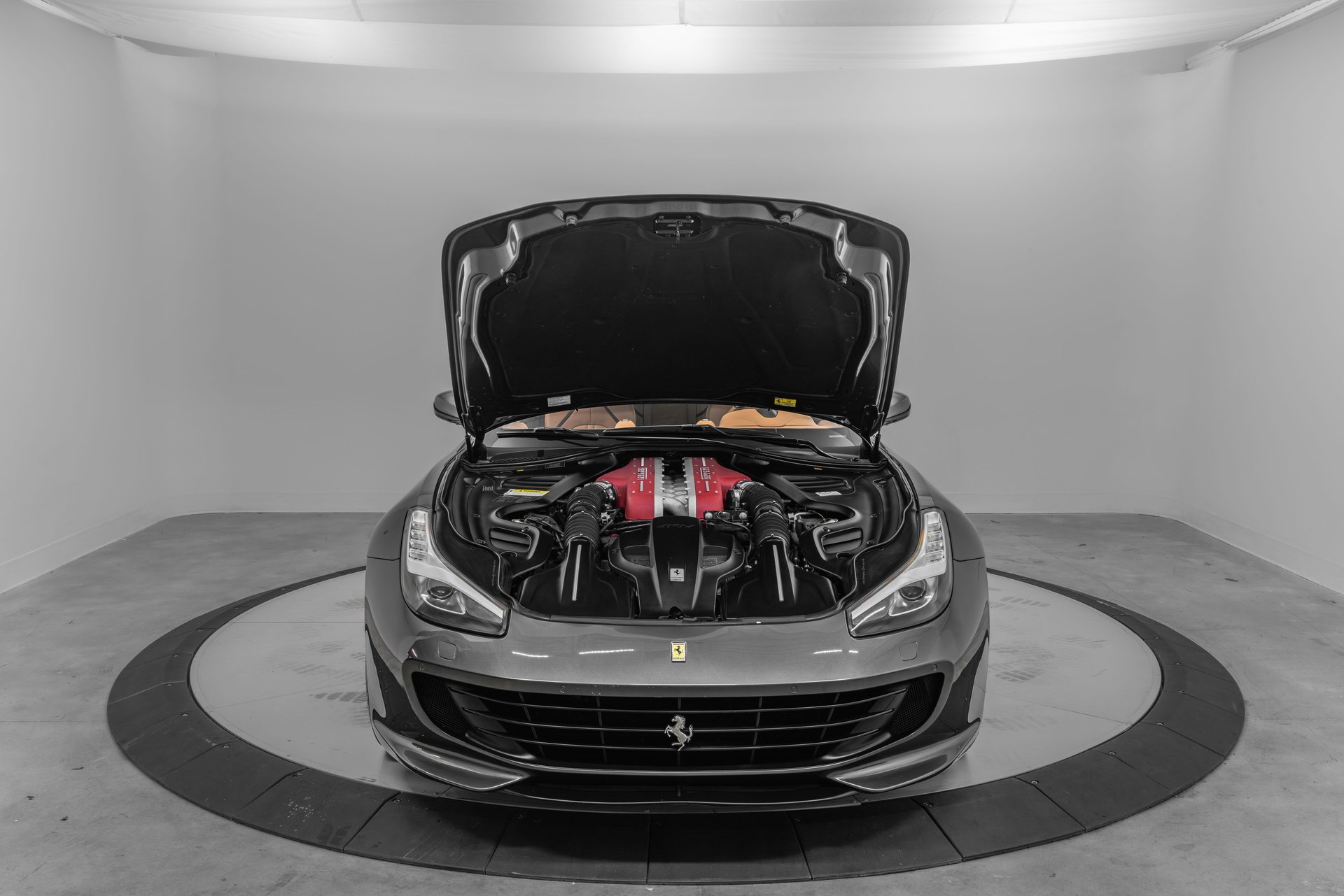 Certified 2019 Ferrari GTC4Lusso V12 image 26