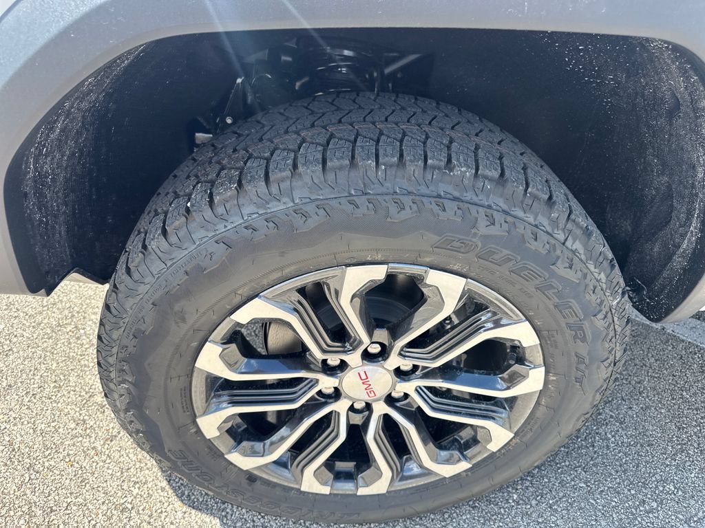 New 2026 GMC Canyon Denali AWD/4WD image 10