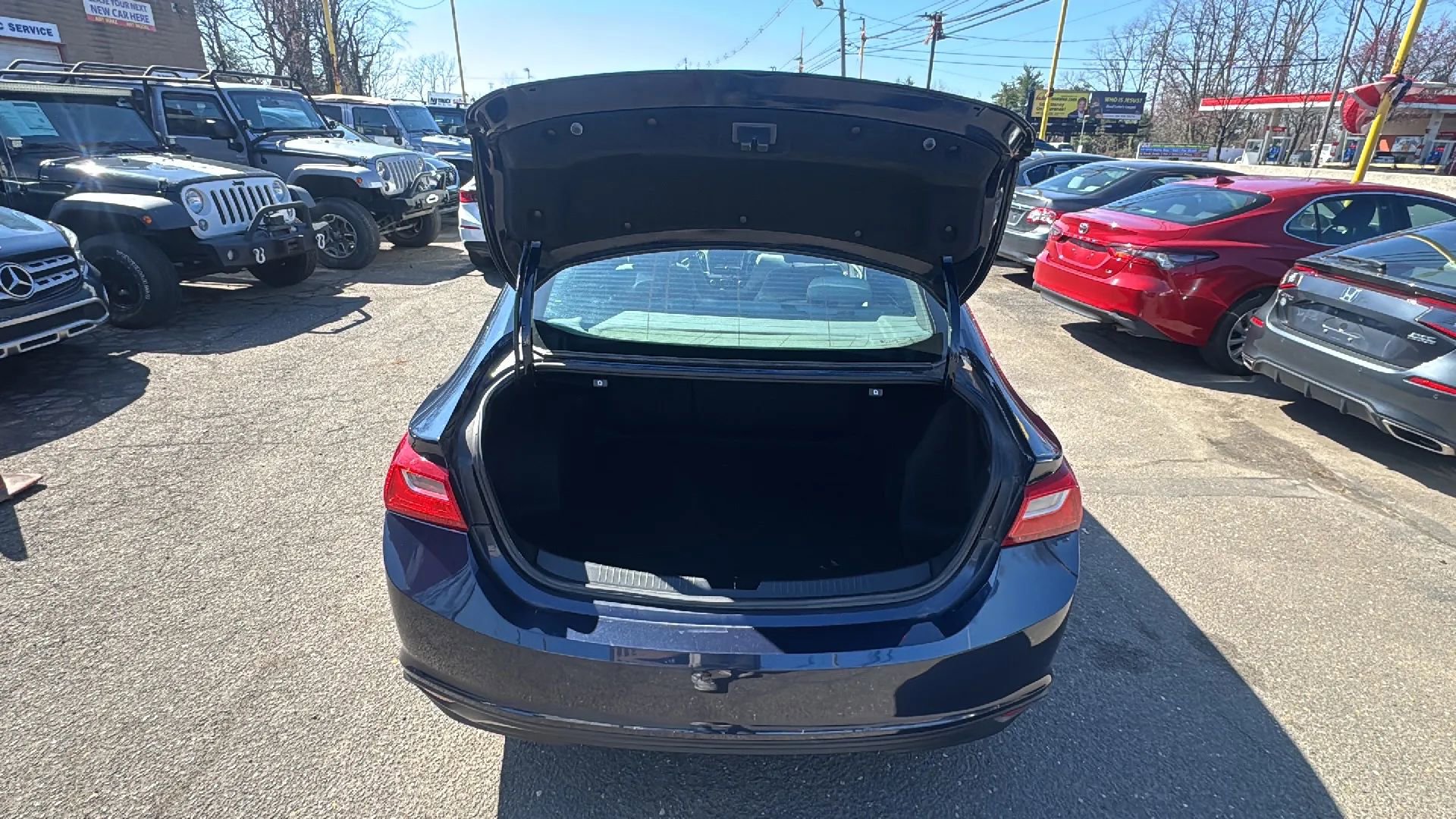 Used 2018 Chevrolet Malibu LS image 14