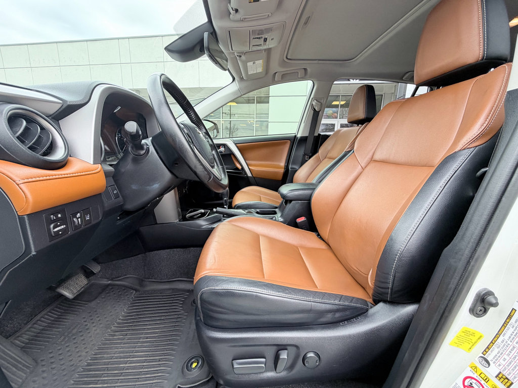 Used 2018 Toyota RAV4 Limited image 22