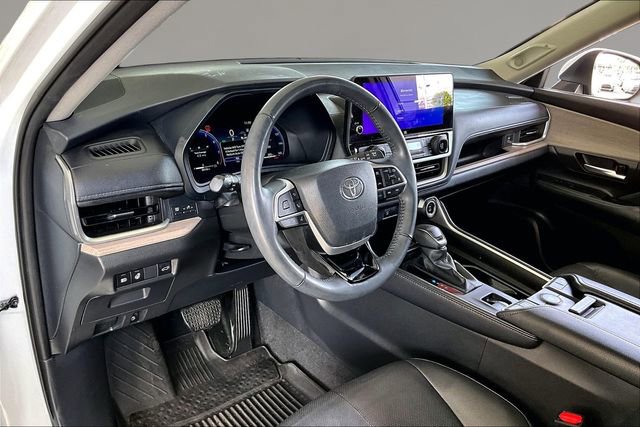 Used 2024 Toyota Grand Highlander Limited image 14