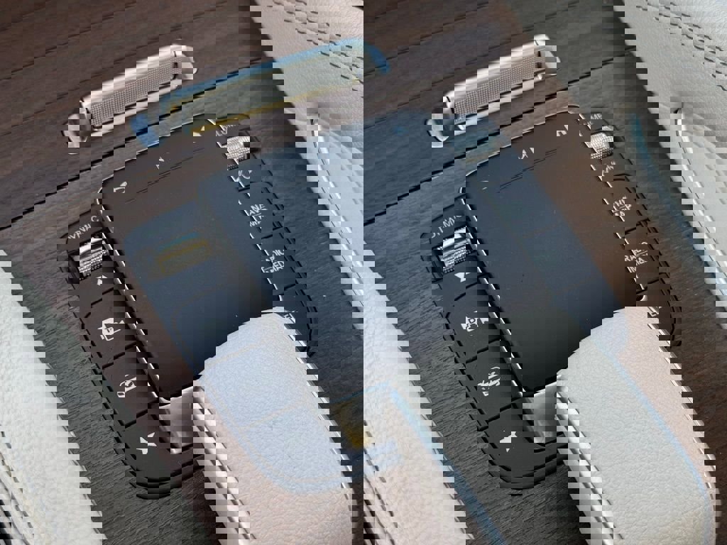 Used 2022 Mercedes-Benz GLS 450 4MATIC image 48