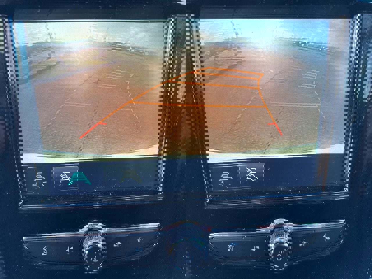 Used 2018 Chevrolet Traverse LS image 25