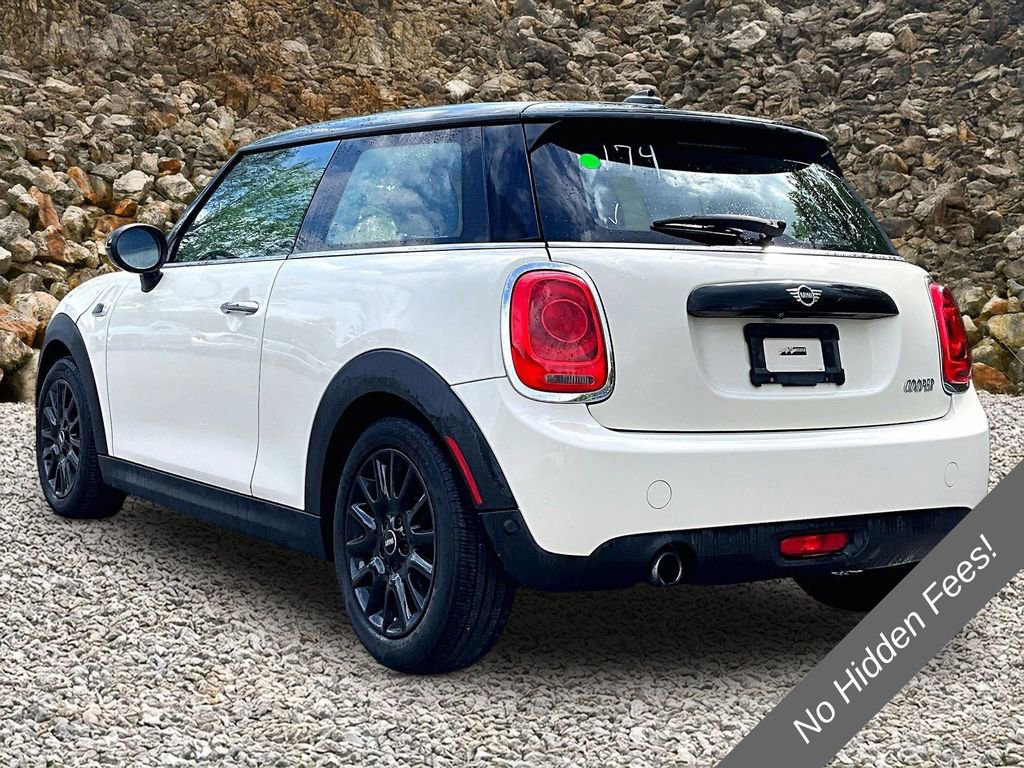 Used 2019 MINI Cooper 2-Door Hardtop w/ Signature Upholstery Package FWD image 10