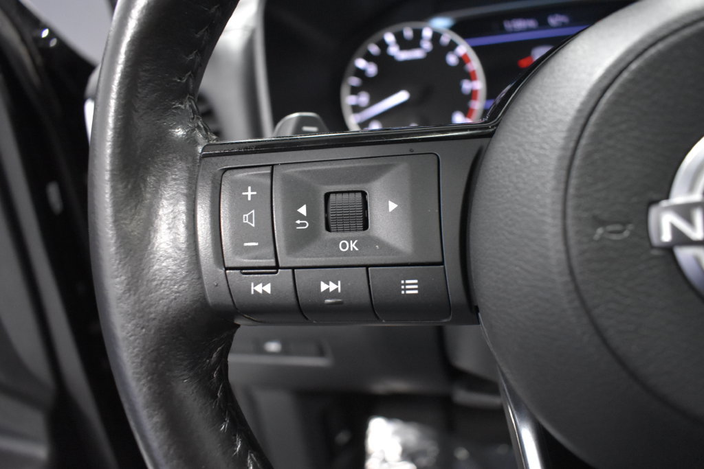 Certified 2023 Nissan Rogue SV w/ SV Premium Package AWD/4WD image 29