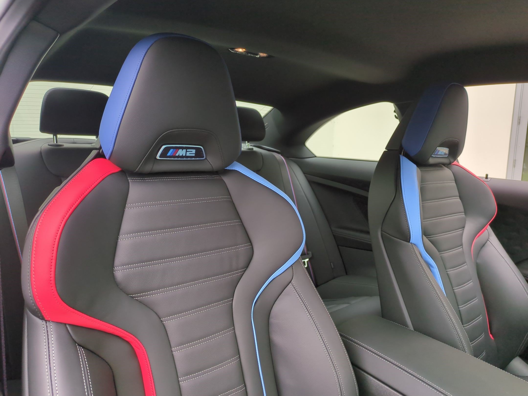 New 2026 BMW M2 w/ Lighting Package RWD image 32
