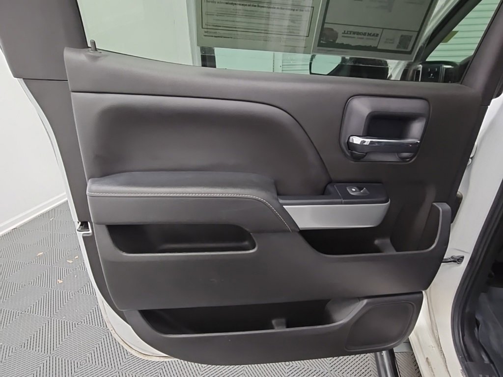 Used 2018 Chevrolet Silverado 1500 LT w/ All Star Edition image 28