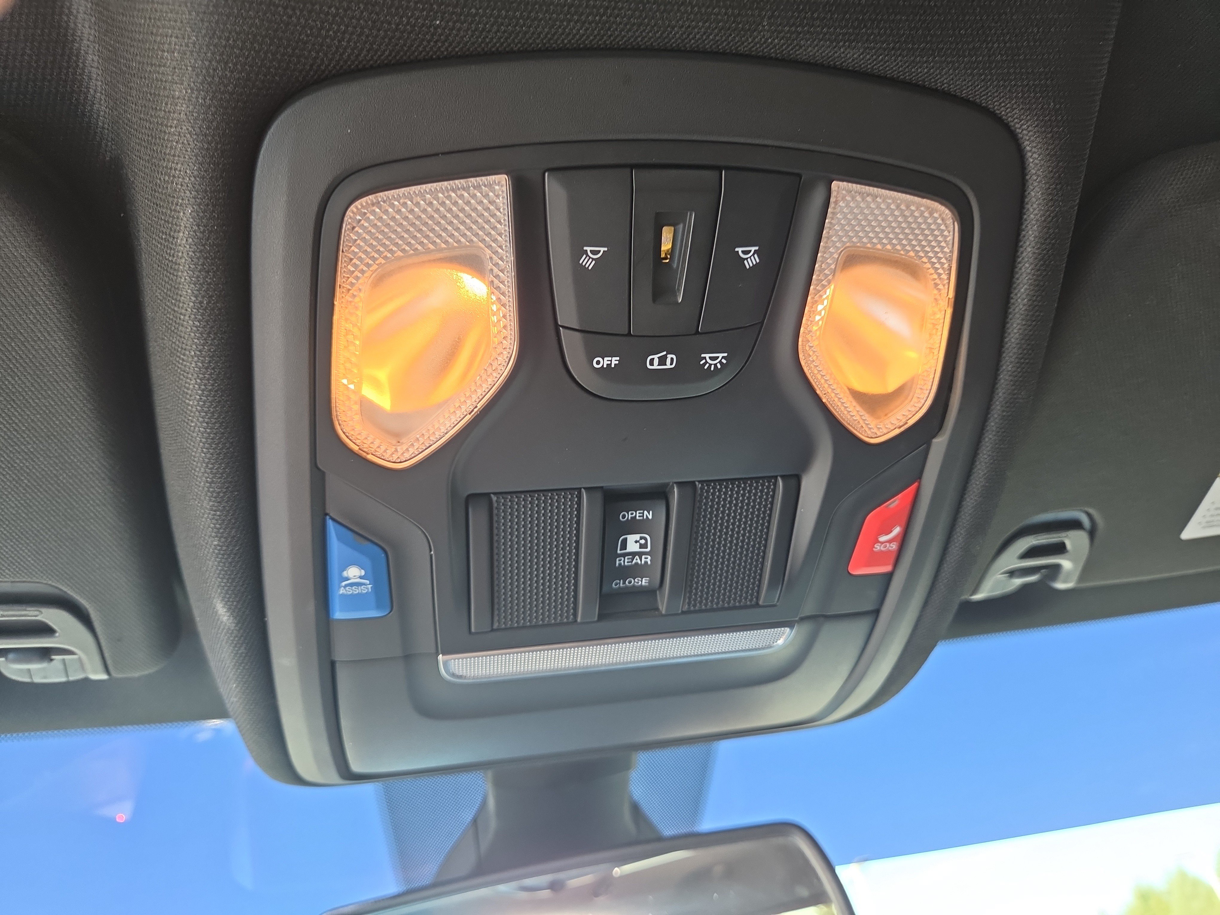 Used 2019 RAM 1500 Rebel w/ Rebel Level 2 Equipment Group AWD/4WD image 9