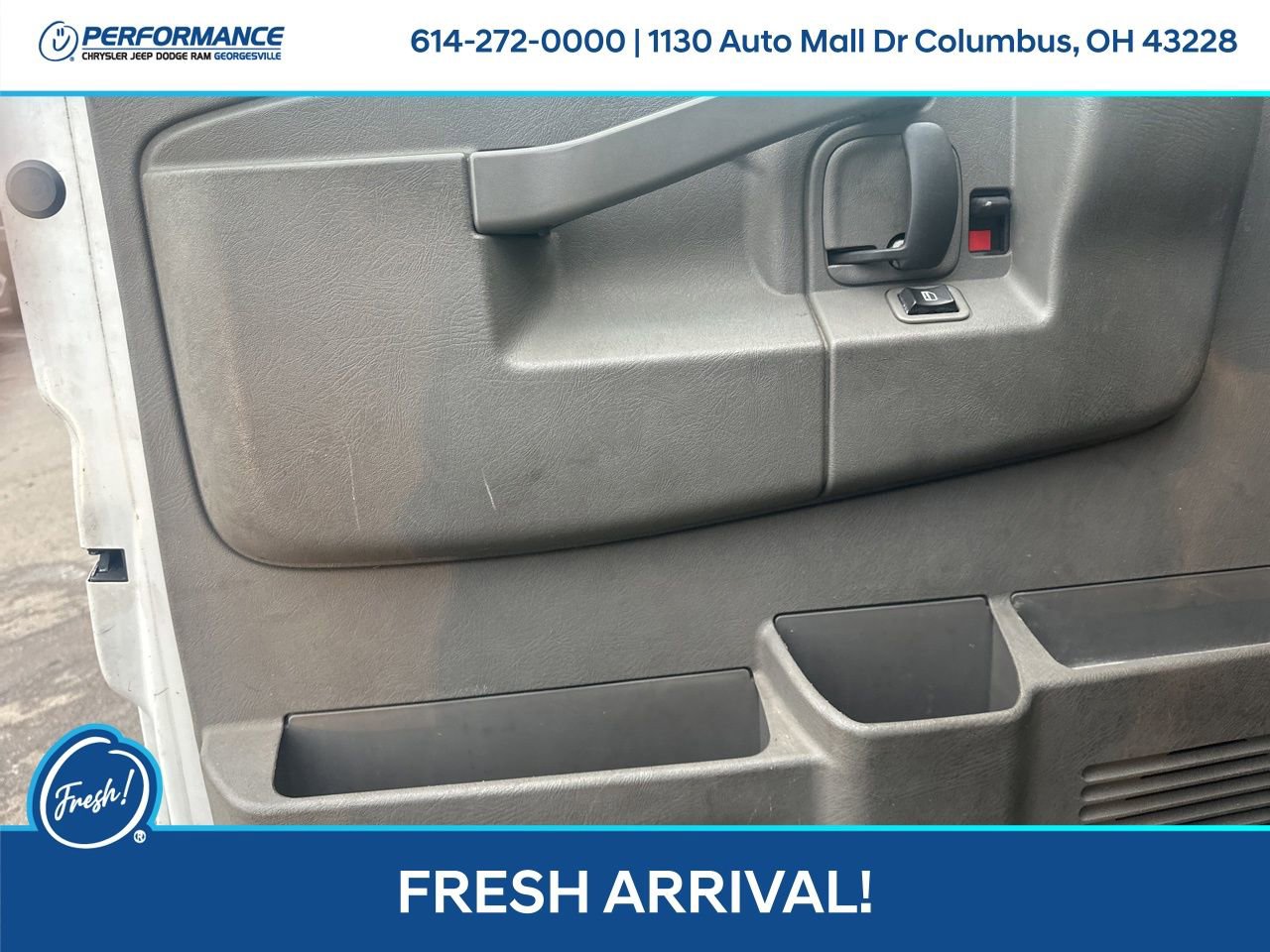 Used 2019 Chevrolet Express 3500 w/ Driver Convenience Package image 16