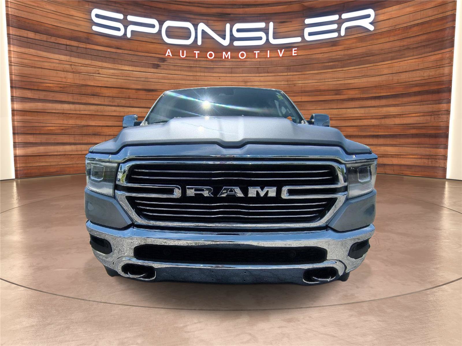 Used 2022 RAM 1500 Laramie AWD/4WD image 10