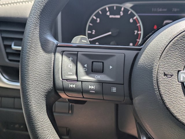 Certified 2023 Nissan Rogue SV image 25