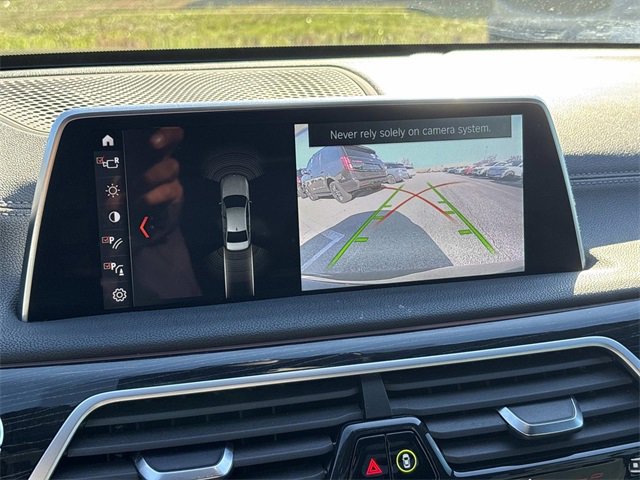 Used 2019 BMW 740i xDrive image 30