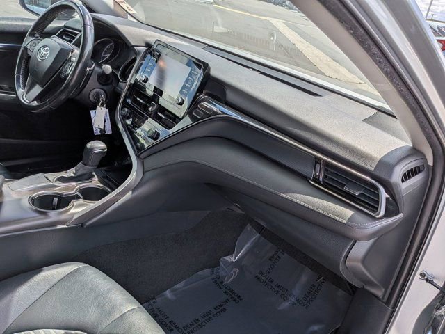Used 2021 Toyota Camry SE FWD image 6