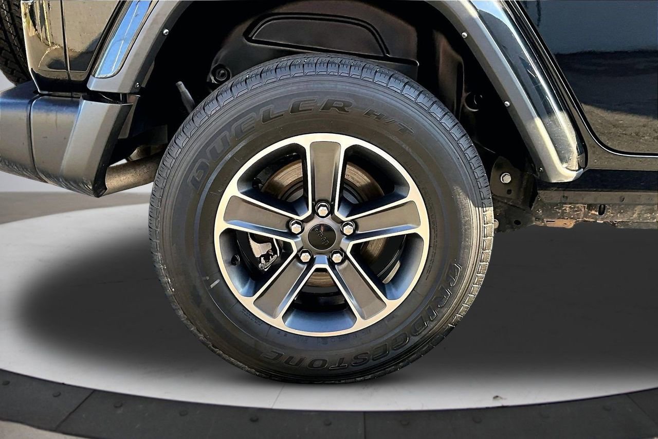 Certified 2023 Jeep Wrangler Sahara w/ Cold Weather Group image 36