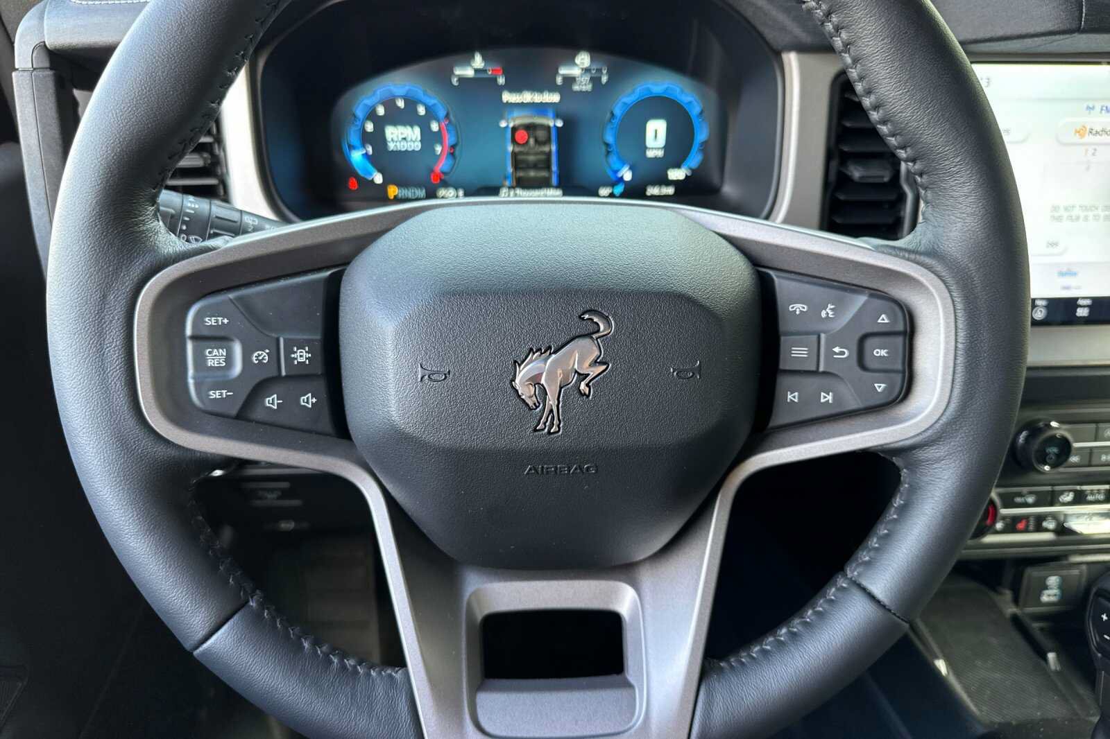 New 2025 Ford Bronco Outer Banks w/ Sasquatch Package AWD/4WD image 21