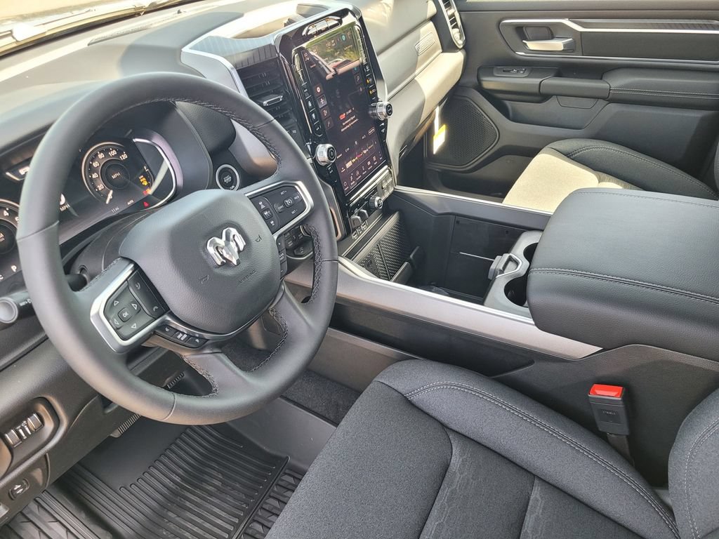 New 2026 RAM 1500 Big Horn AWD/4WD image 6