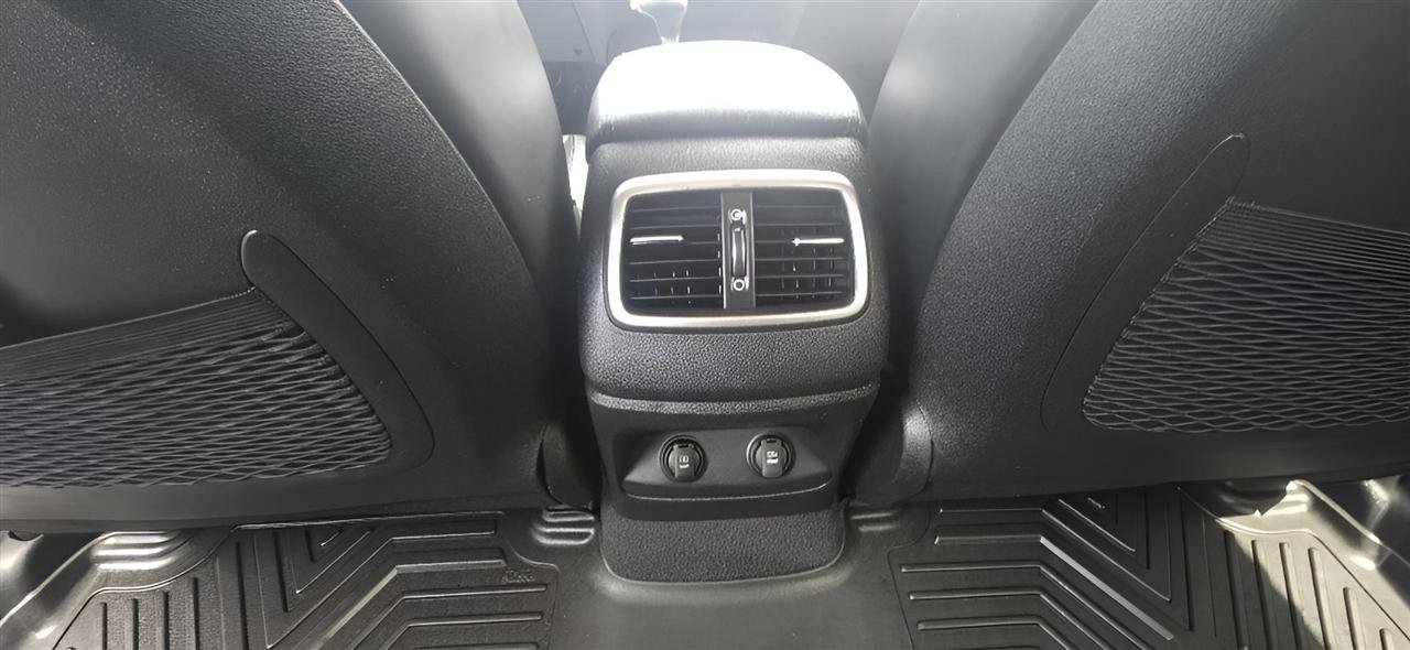 Used 2019 Kia Sorento EX AWD/4WD image 17