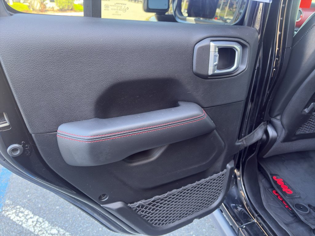 Used 2022 Jeep Gladiator Rubicon w/ LED Lighting Group AWD/4WD image 18