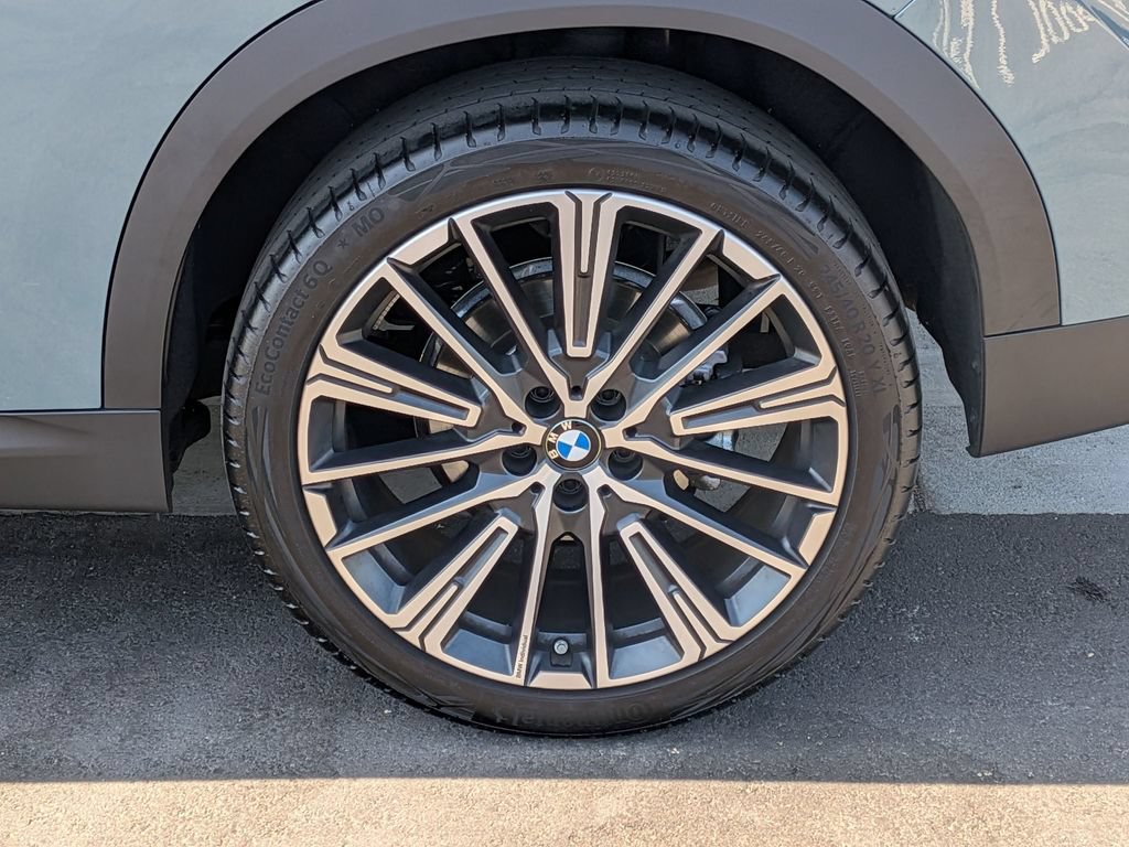Certified 2025 BMW X2 xDrive28i AWD/4WD image 30