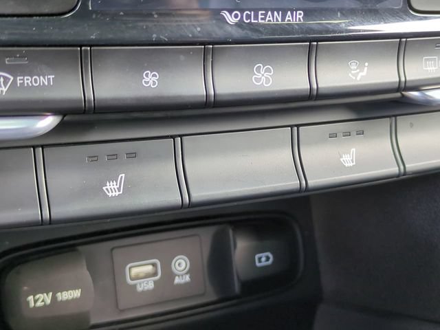 Used 2019 Hyundai Santa Fe Limited FWD image 23